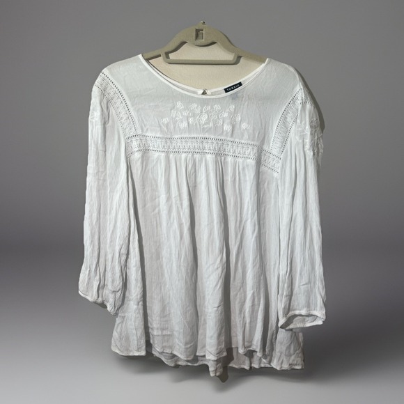 torrid Tops - Torrid Crinkle Gauze Embroidered Top Women Size 2/18-20 White 3/4 Sleeve EUC